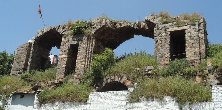 Hathras Fort, Hathras, Uttar Pradesh - Vushii.com